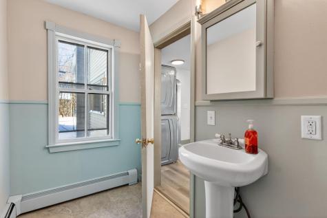 87 Pioneer Avenue Sanford ME 04073