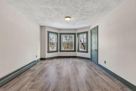 87 Pioneer Avenue Sanford ME 04073