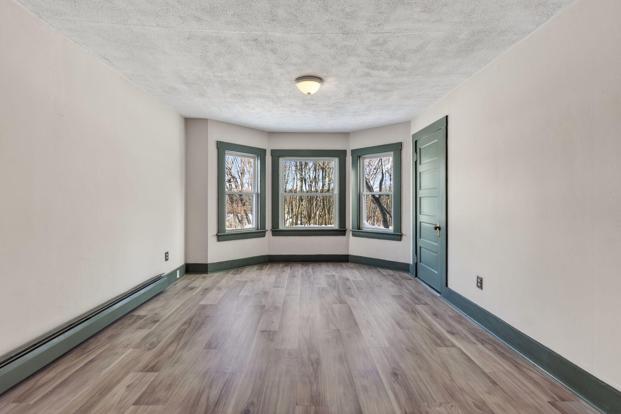 87 Pioneer Avenue Sanford ME 04073