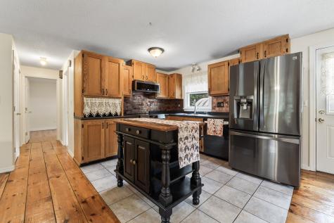 19 Wing Street Lisbon ME 04252