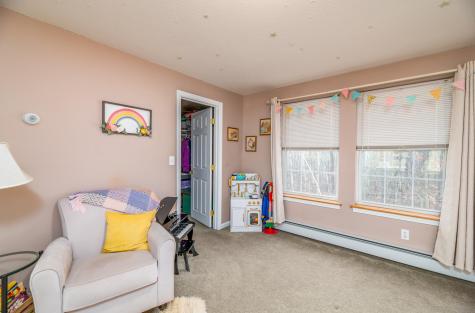 12 St James Place Lewiston ME 04240