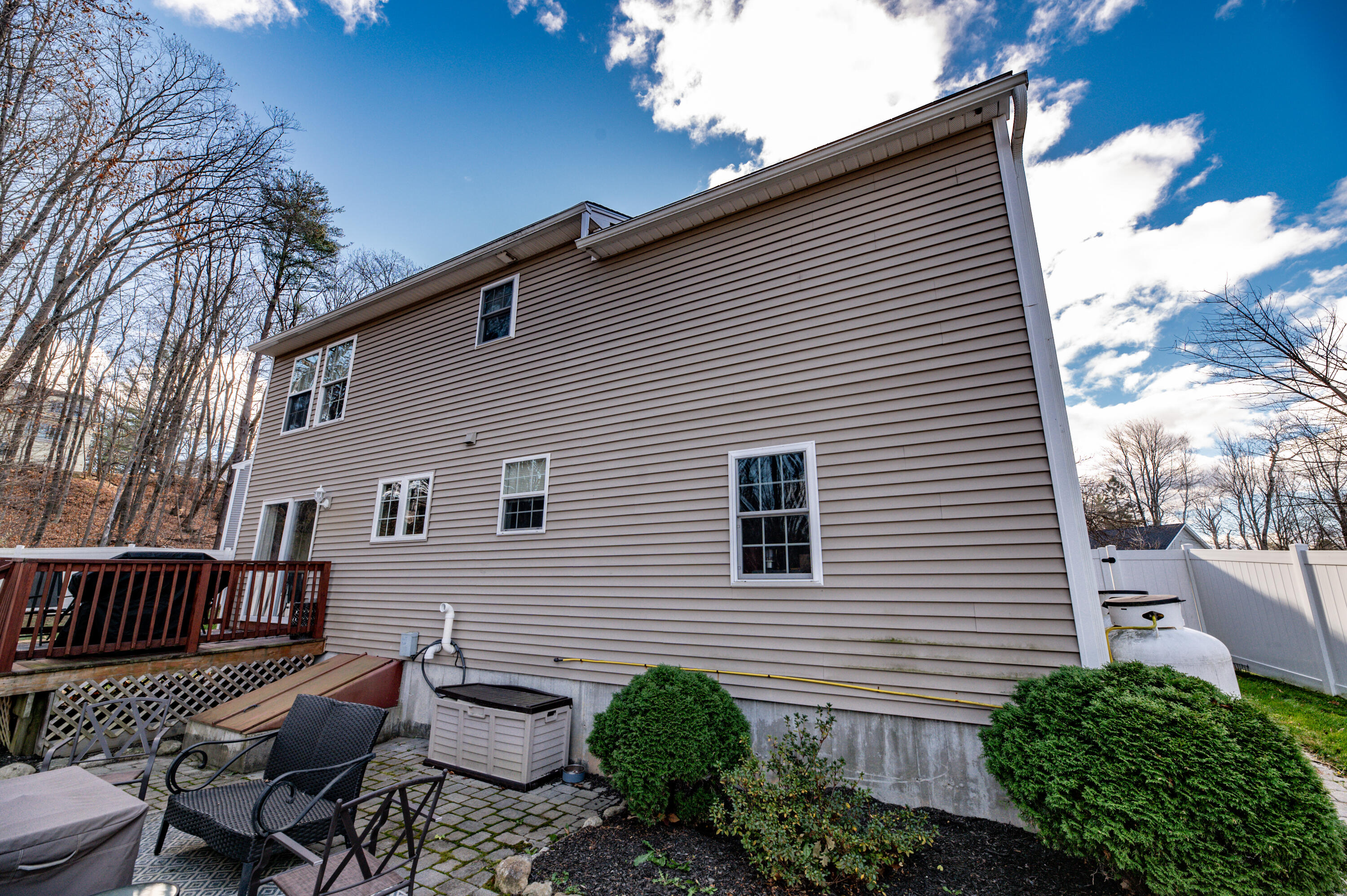 12 St James Place Lewiston ME 04240