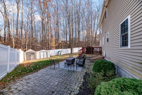 12 St James Place Lewiston ME 04240