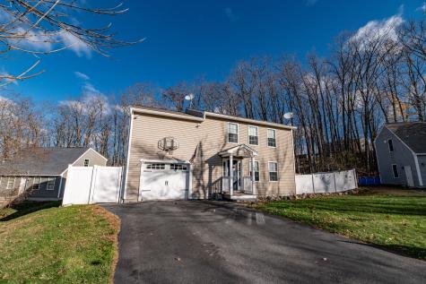 12 St James Place Lewiston ME 04240