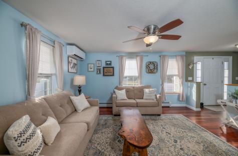 12 St James Place Lewiston ME 04240