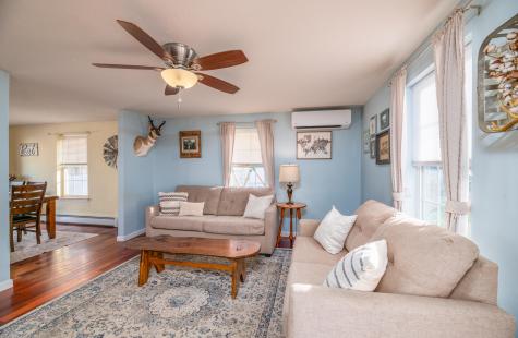 12 St James Place Lewiston ME 04240