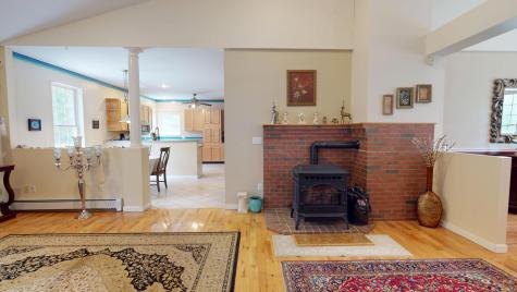 30 Merritt Drive Orono ME 04473