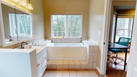 30 Merritt Drive Orono ME 04473
