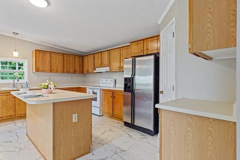 18-a Ginger Place Sidney ME 04330