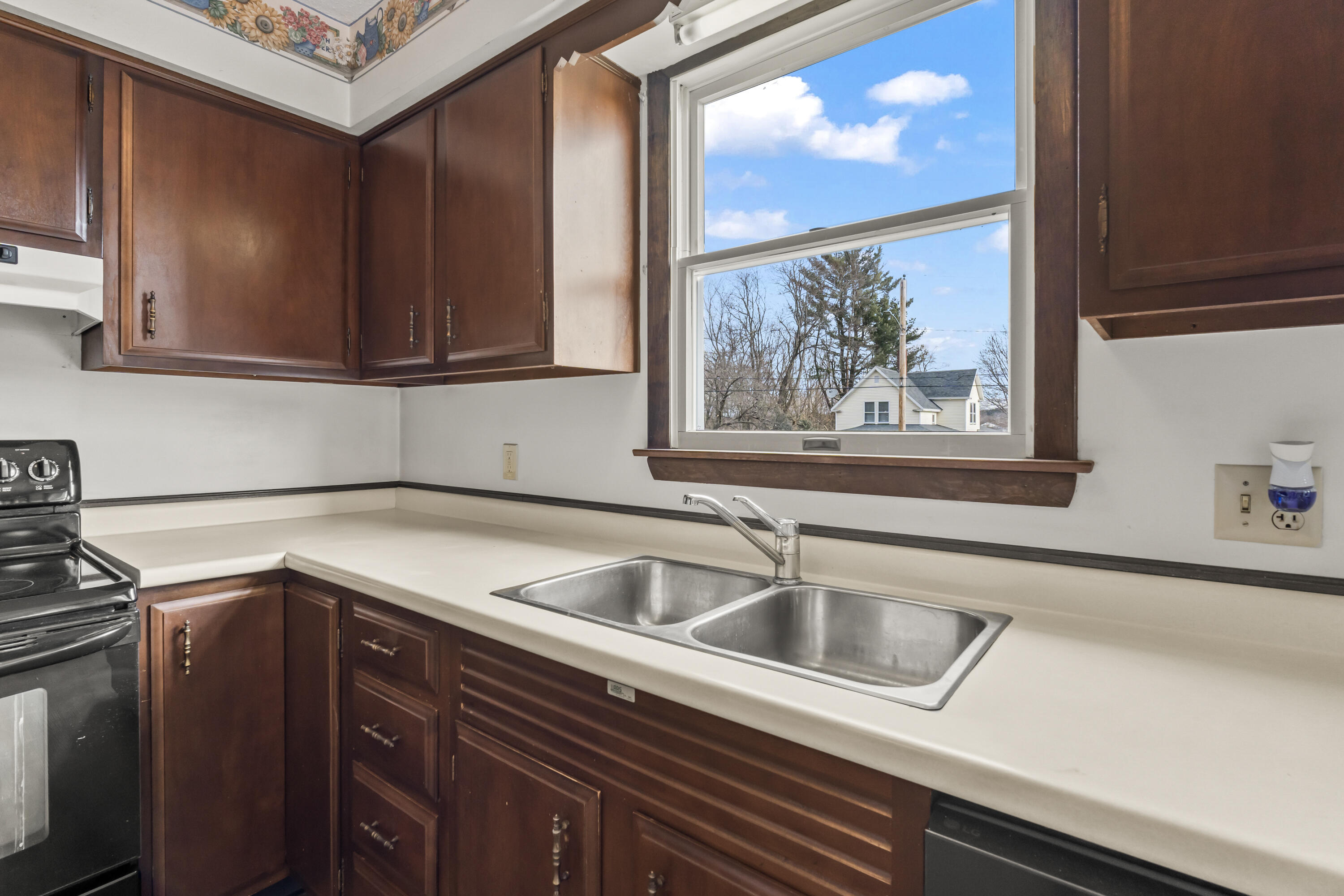 31 Ireland Avenue Corinna ME 04928