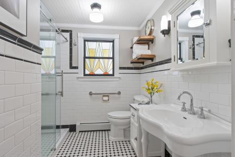 11 Sunset Avenue Lisbon ME 04252