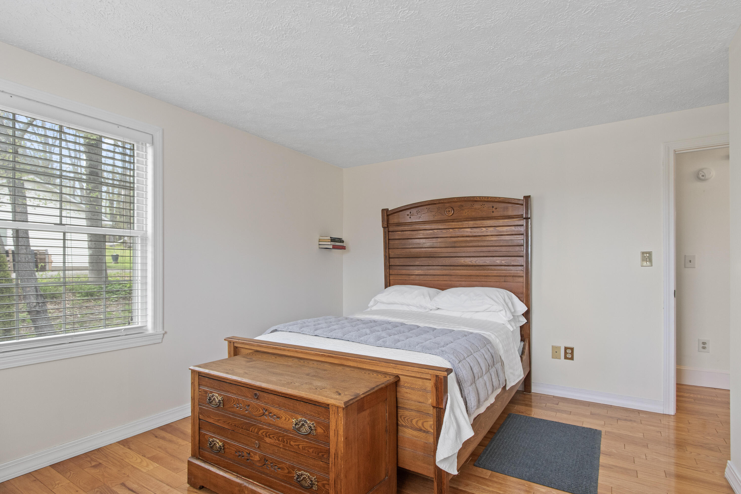 11 Sunset Avenue Lisbon ME 04252