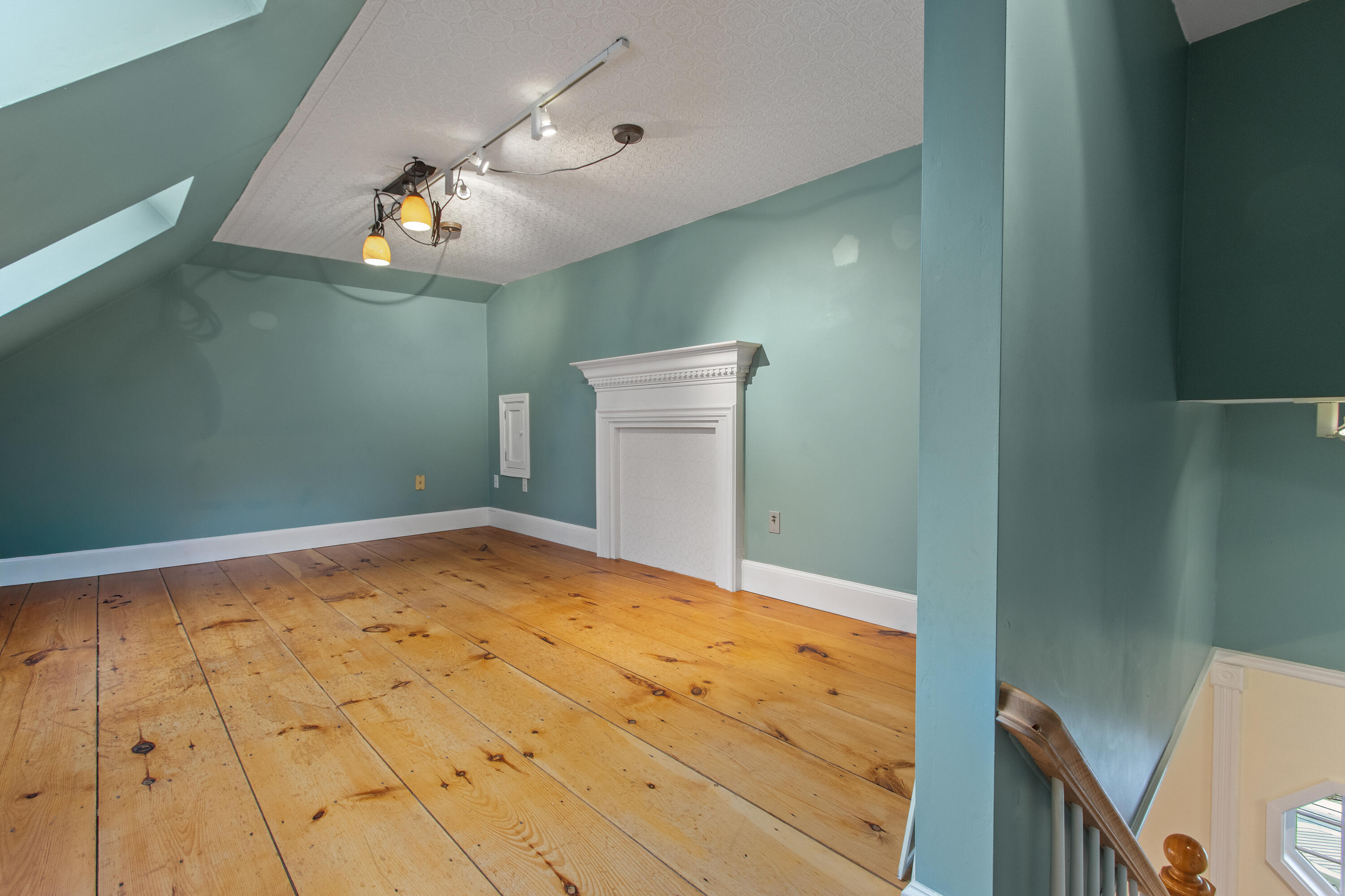11 Sunset Avenue Lisbon ME 04252