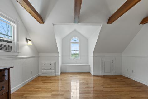 11 Sunset Avenue Lisbon ME 04252