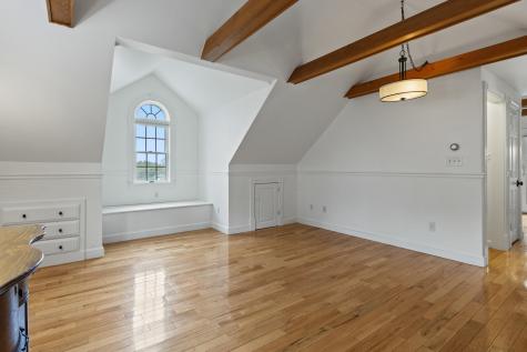 11 Sunset Avenue Lisbon ME 04252