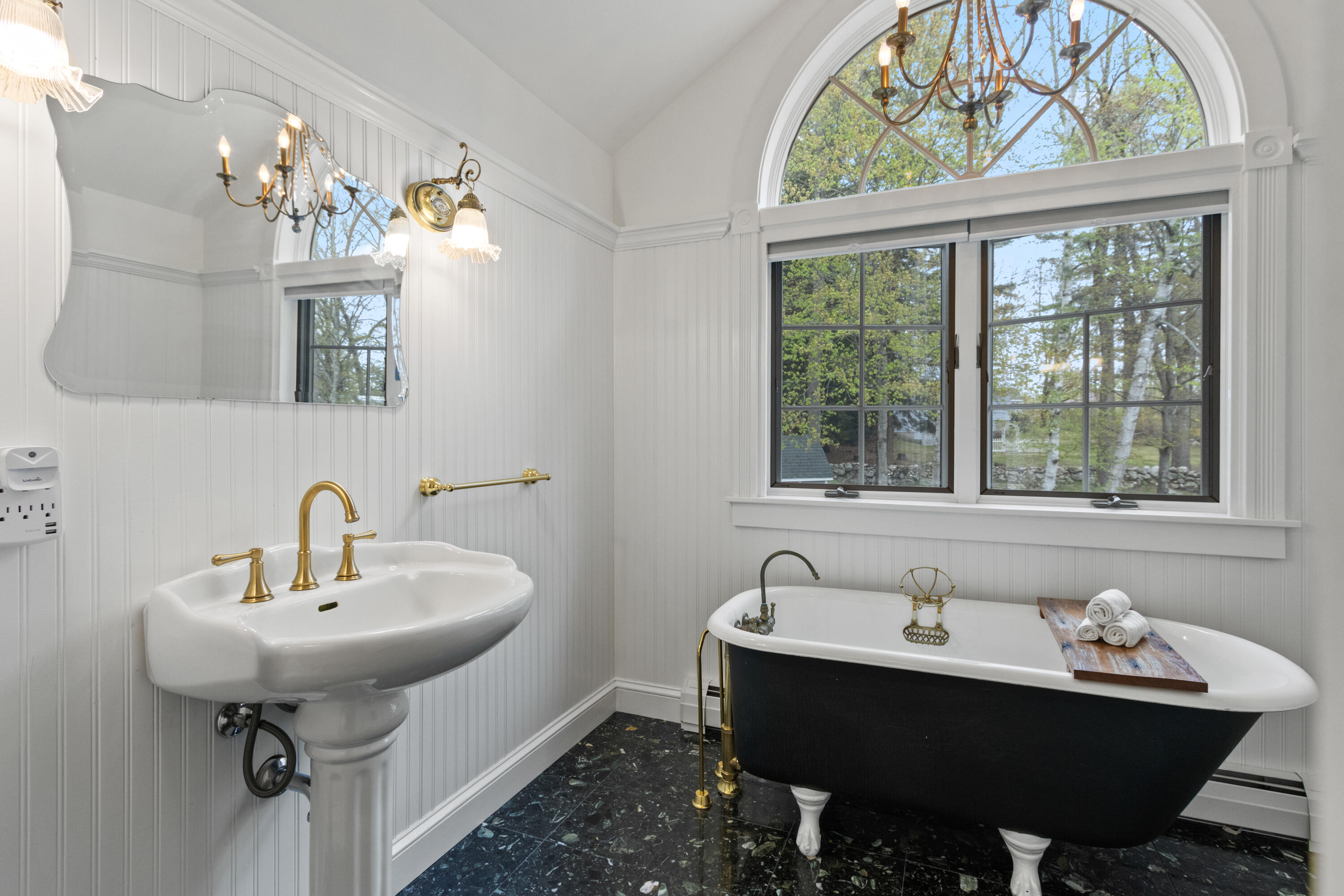 11 Sunset Avenue Lisbon ME 04252