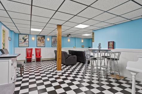 11 Sunset Avenue Lisbon ME 04252