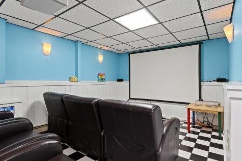 11 Sunset Avenue Lisbon ME 04252