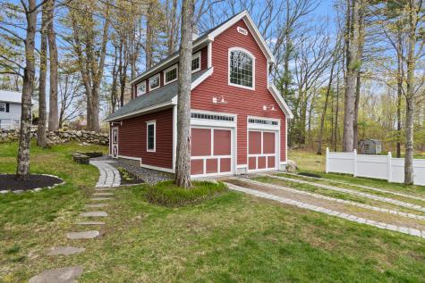 11 Sunset Avenue Lisbon ME 04252