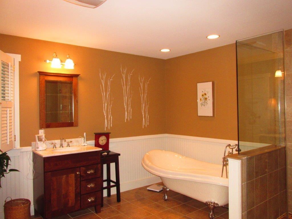 11 Treat Street Belfast ME 04915