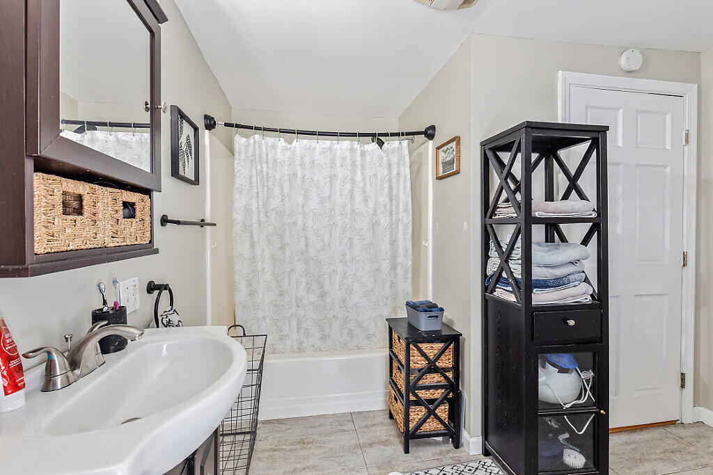 191 Skowhegan Road Norridgewock ME 04957