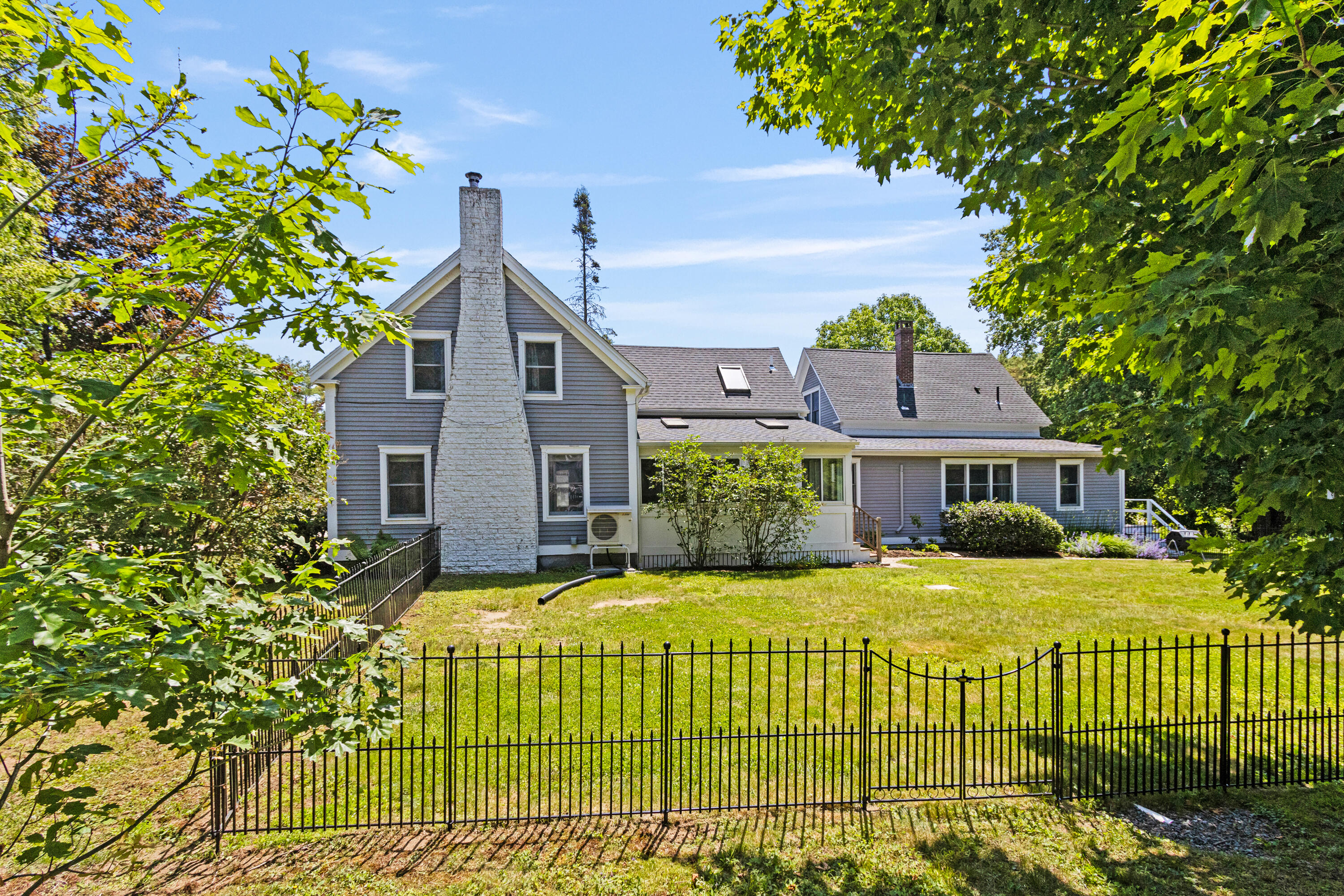 30 Pine Street Freeport ME 04032