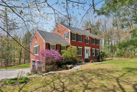 64 Ledgewood Drive Falmouth ME 04105