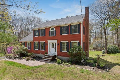 64 Ledgewood Drive Falmouth ME 04105