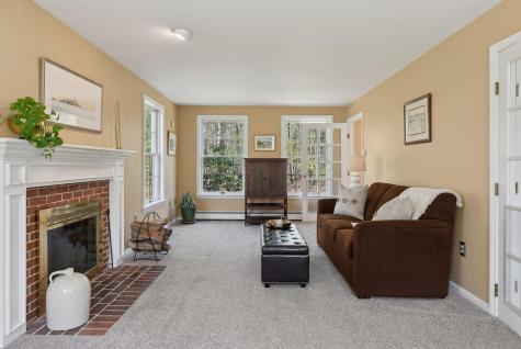 64 Ledgewood Drive Falmouth ME 04105