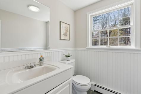 64 Ledgewood Drive Falmouth ME 04105