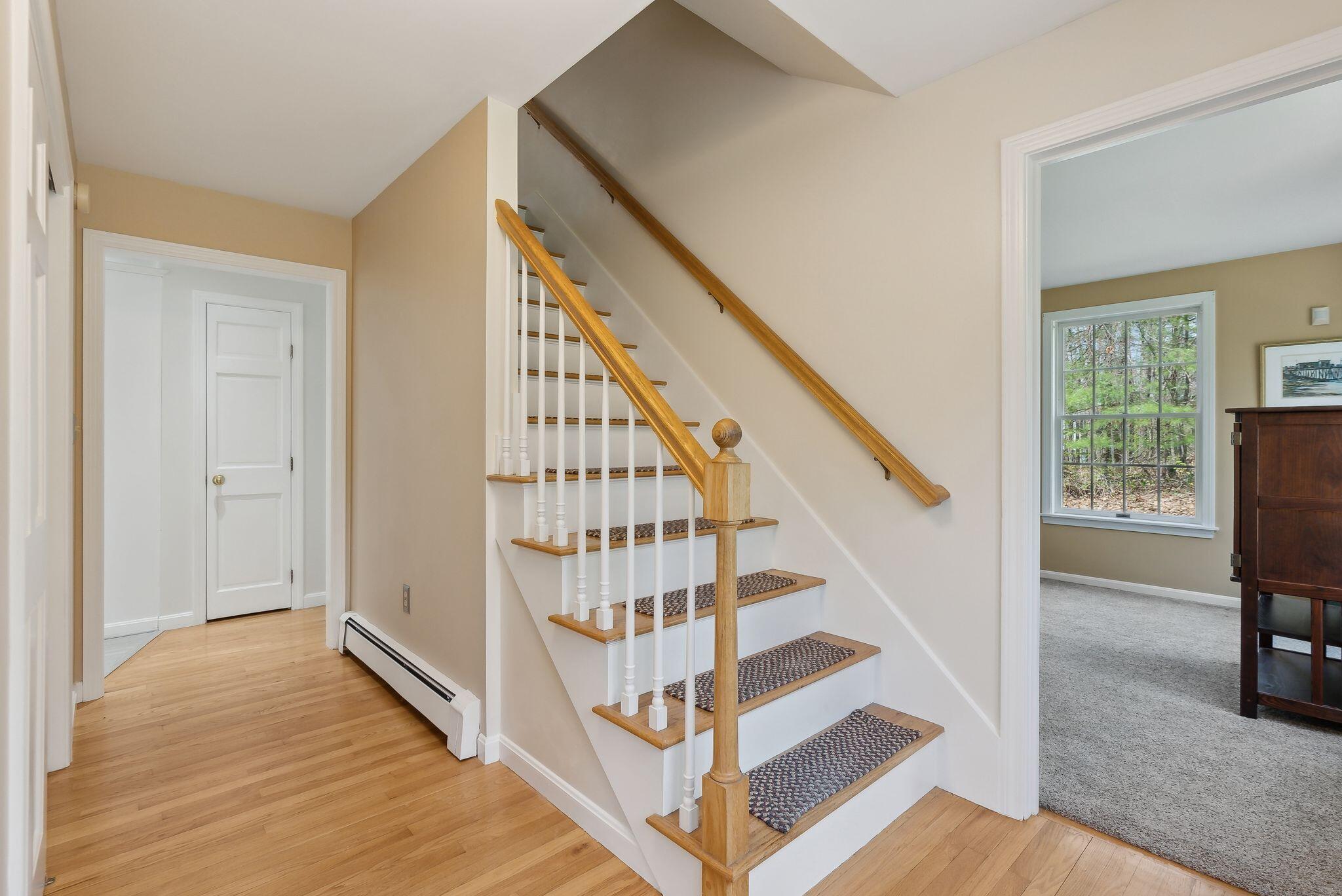 64 Ledgewood Drive Falmouth ME 04105