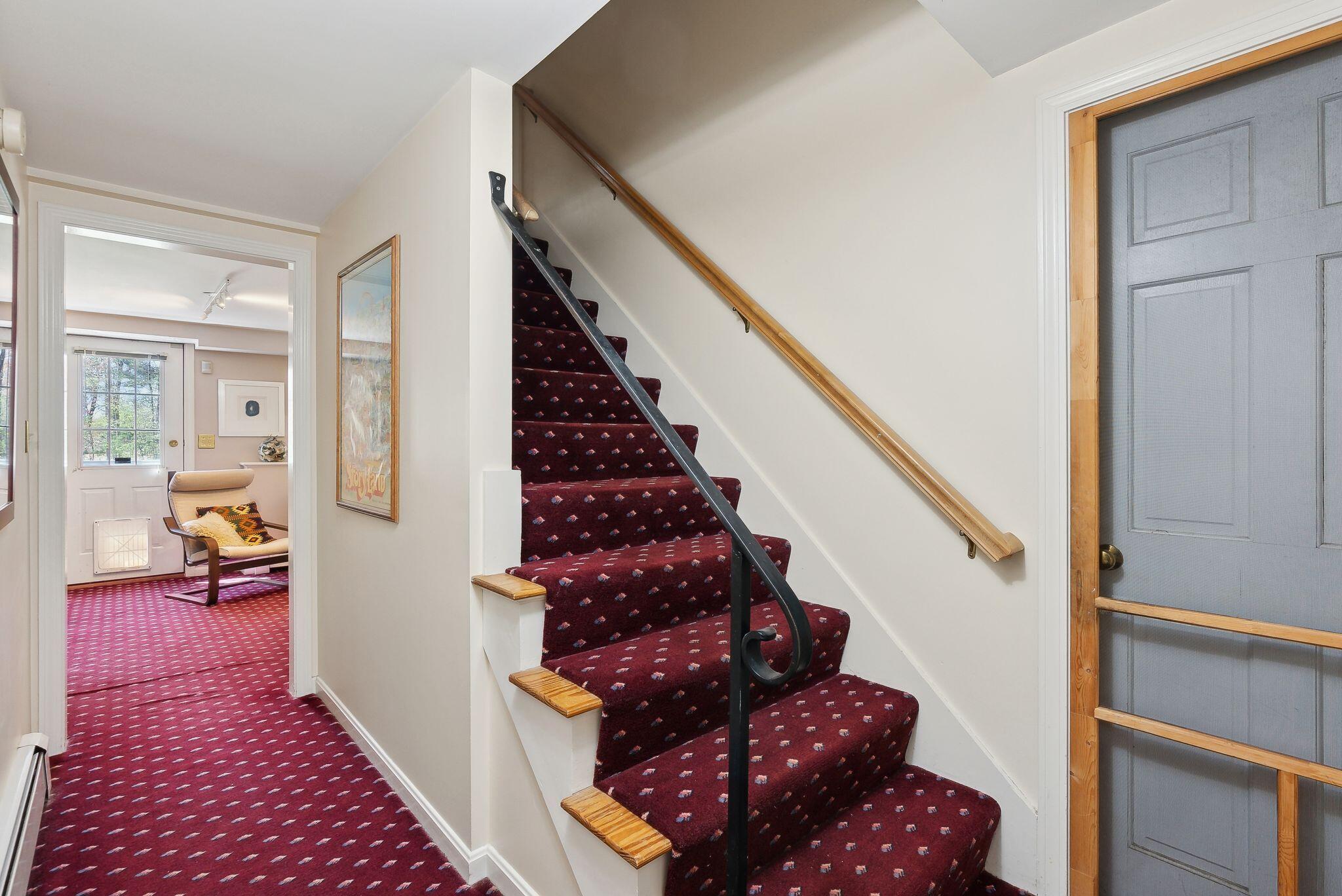 64 Ledgewood Drive Falmouth ME 04105