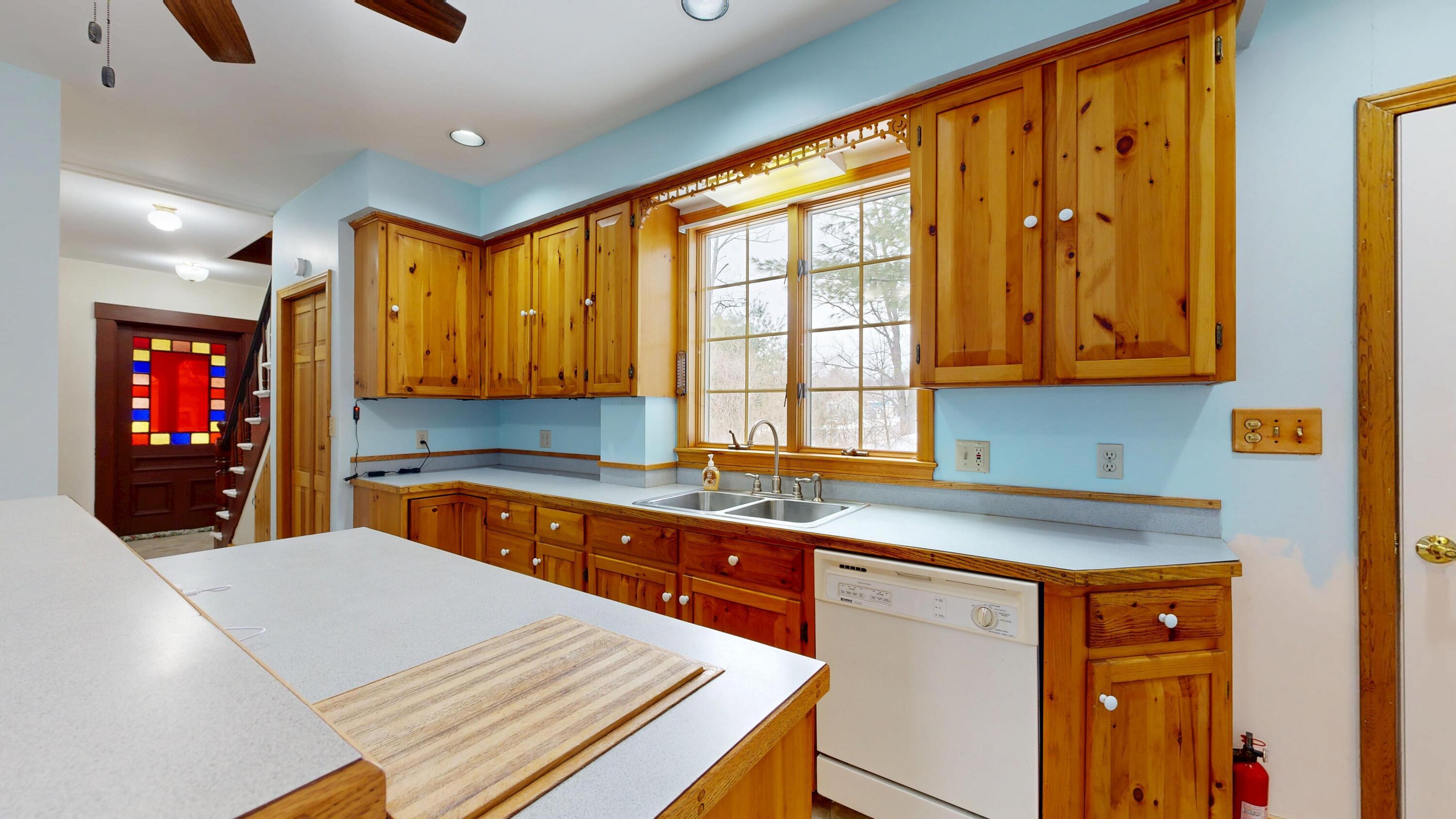1696 Federal Road Livermore ME 04253