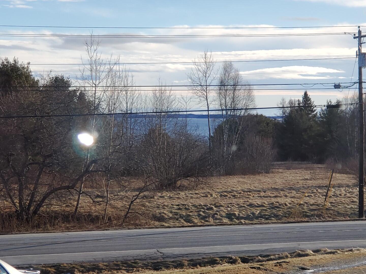 343 W Main Street Searsport ME 04974