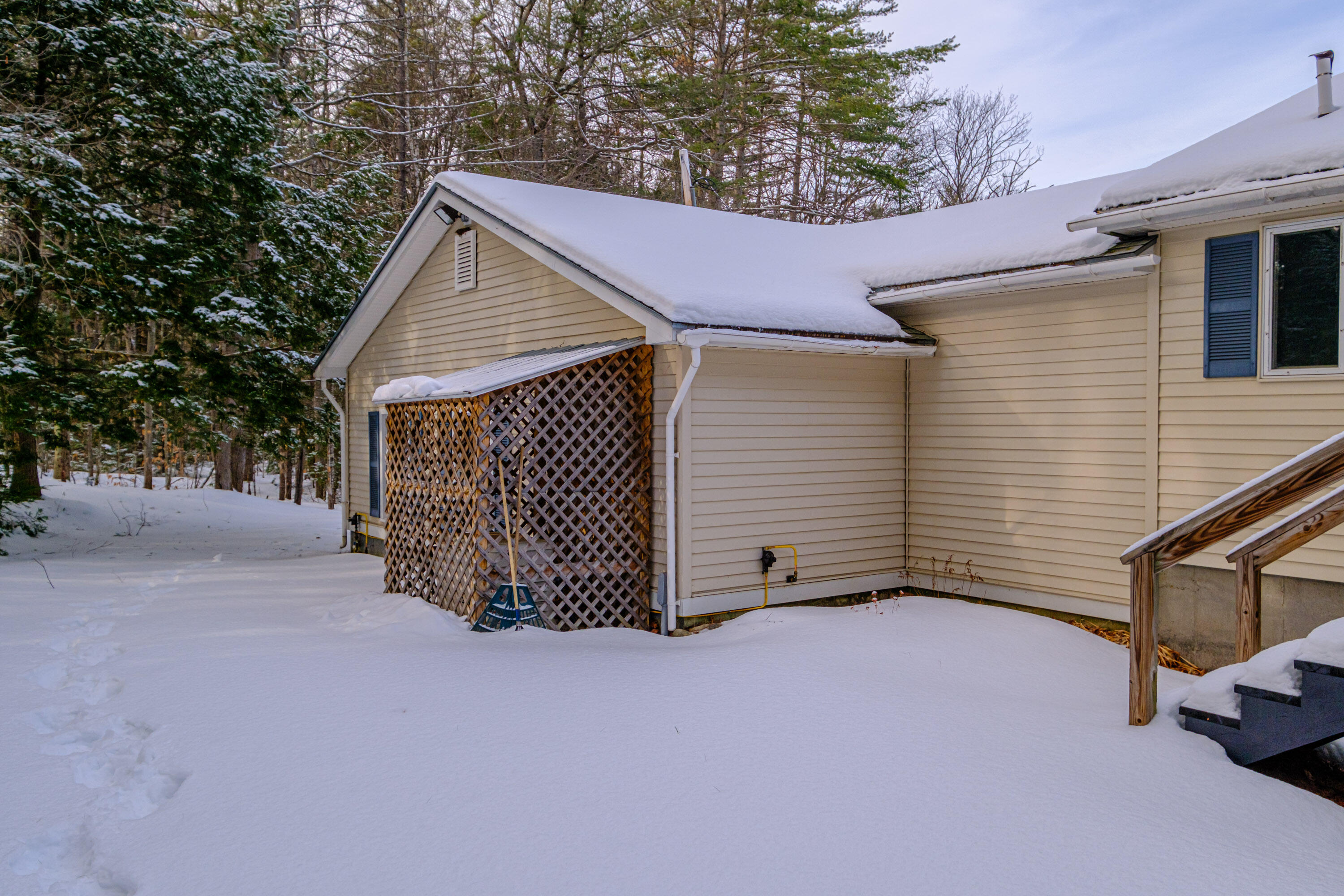 1398 North Road Gilead ME 04217
