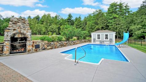11 Granite Drive Falmouth ME 04105