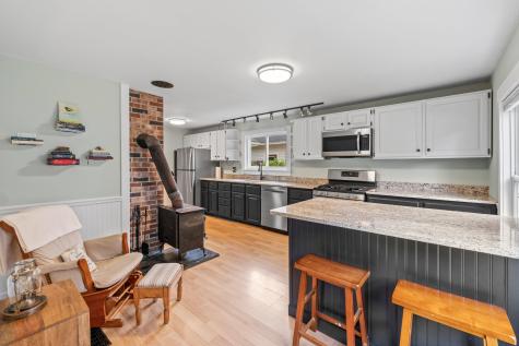 23 Cottage Drive Friendship ME 04547