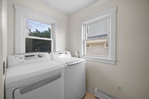30 Bridge Street Kittery ME 03904