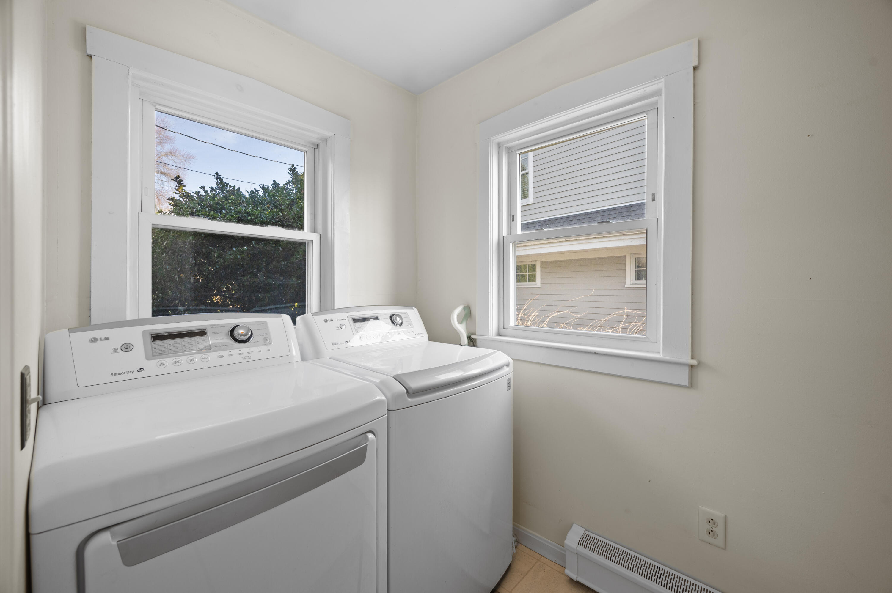 30 Bridge Street Kittery ME 03904