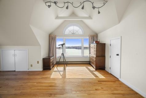 30 Bridge Street Kittery ME 03904