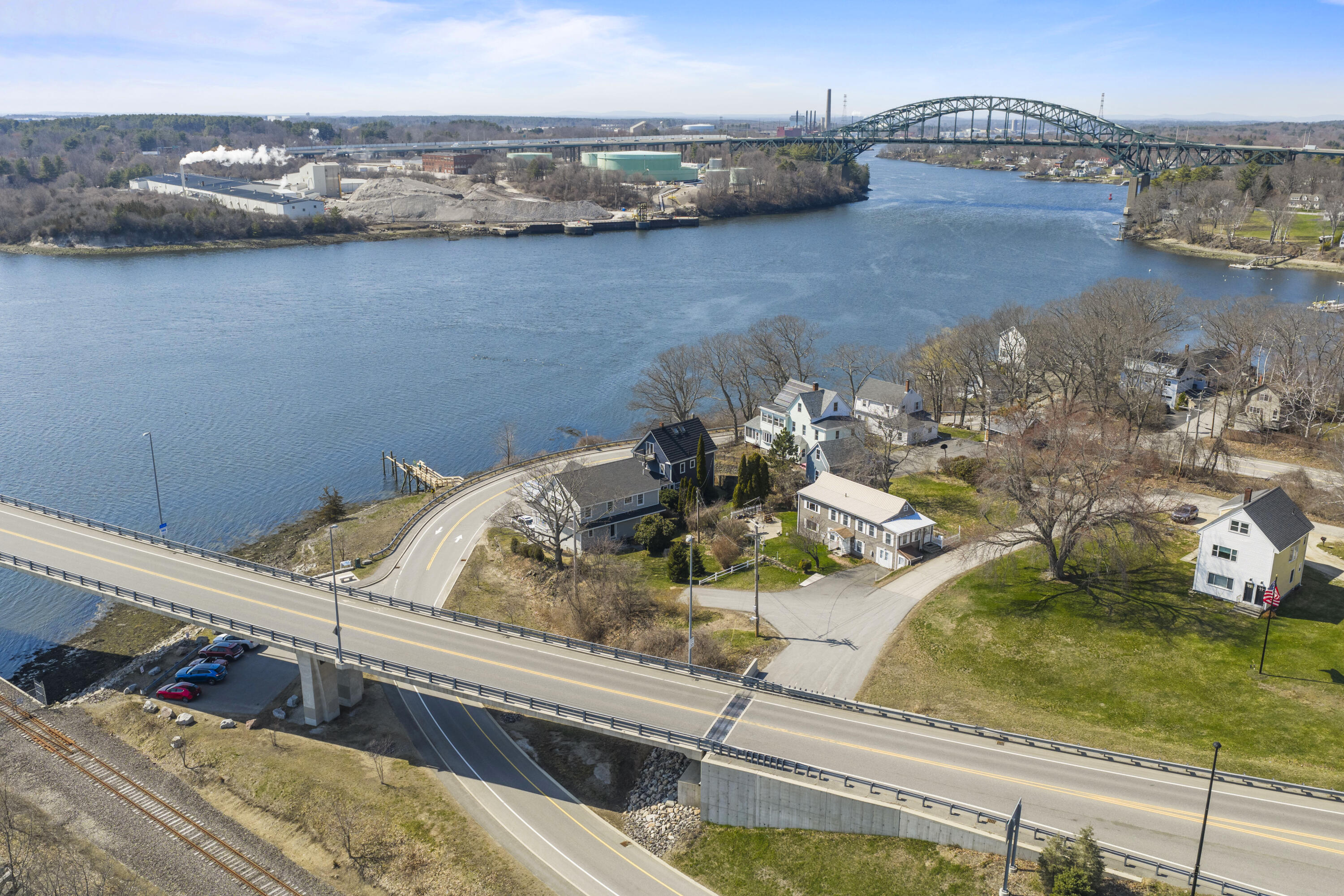 30 Bridge Street Kittery ME 03904