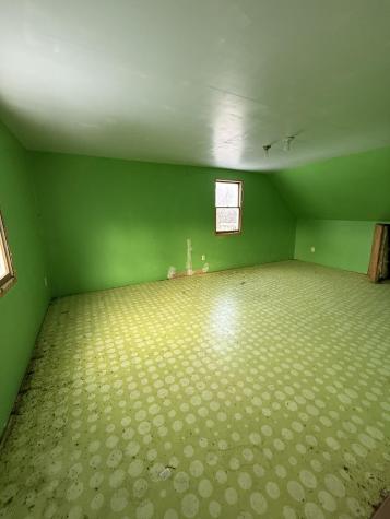 17 Walker Road Mechanic Falls ME 04256