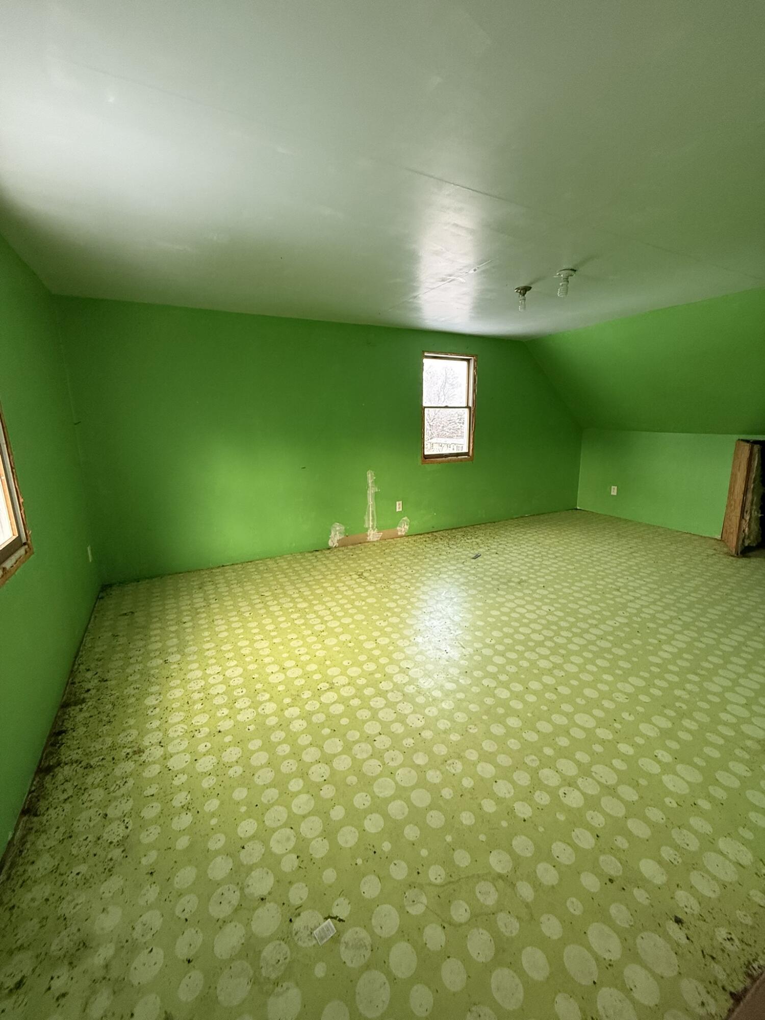 17 Walker Road Mechanic Falls ME 04256