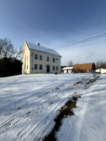 17 Walker Road Mechanic Falls ME 04256