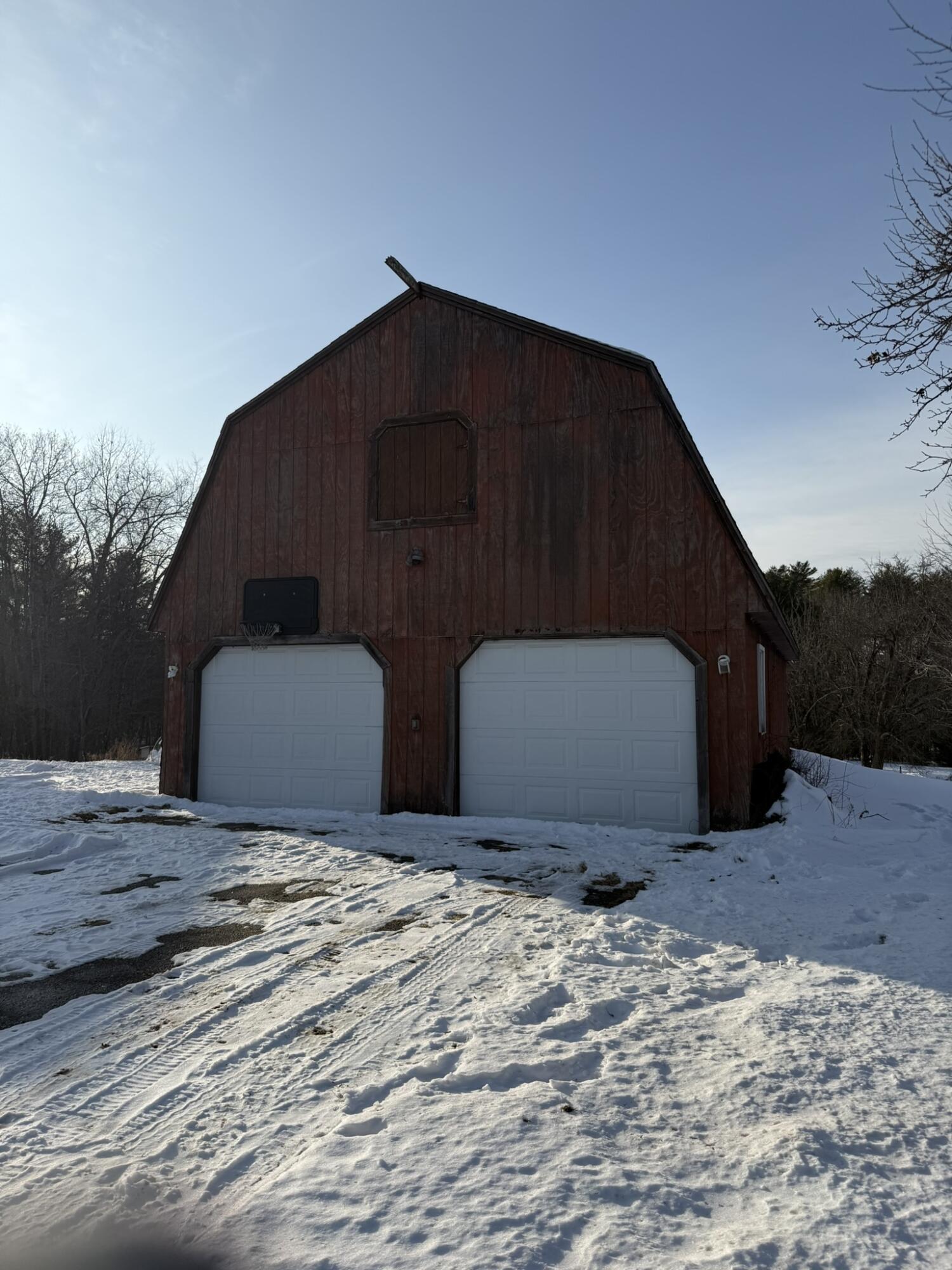 17 Walker Road Mechanic Falls ME 04256