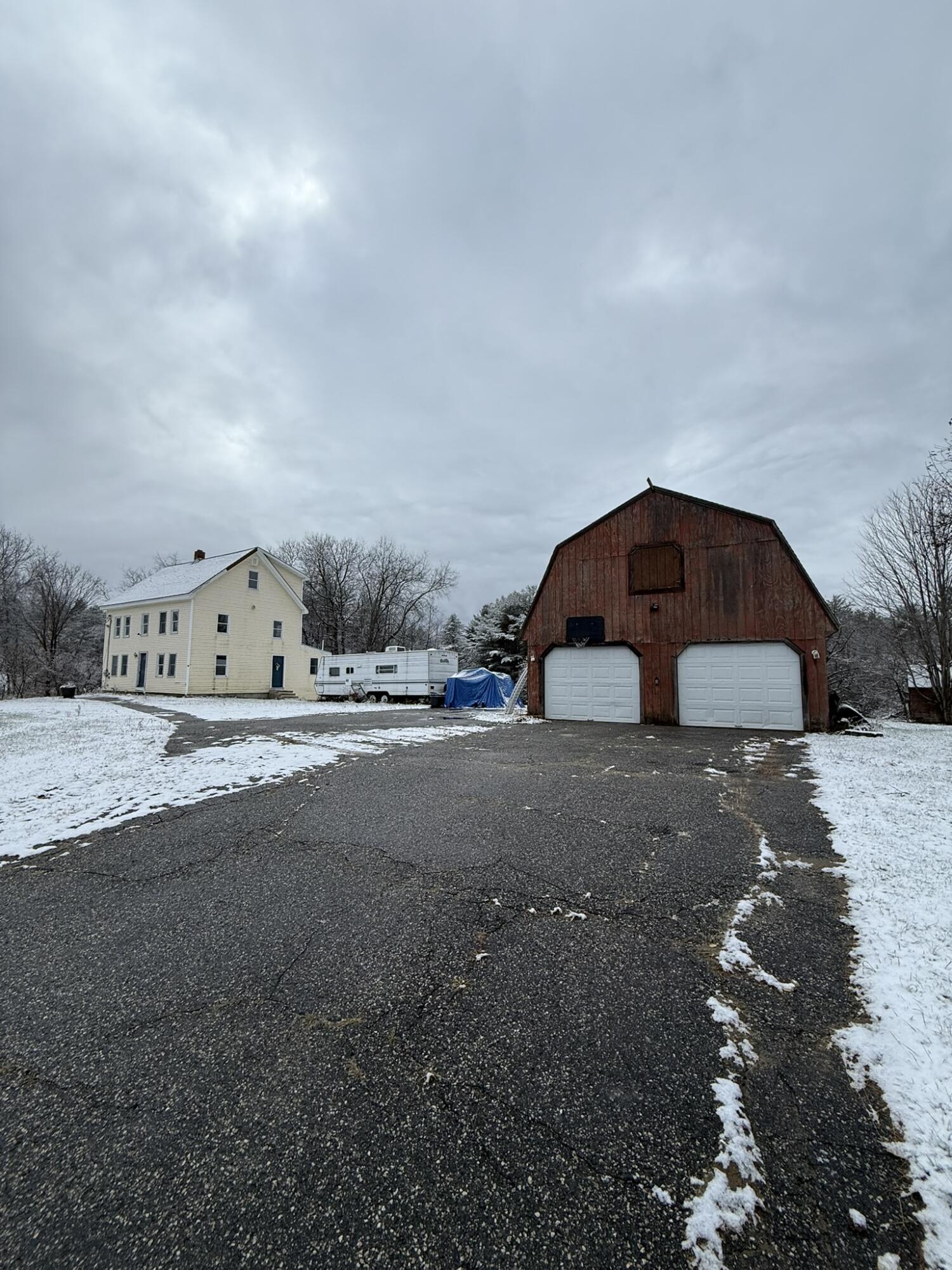 17 Walker Road Mechanic Falls ME 04256