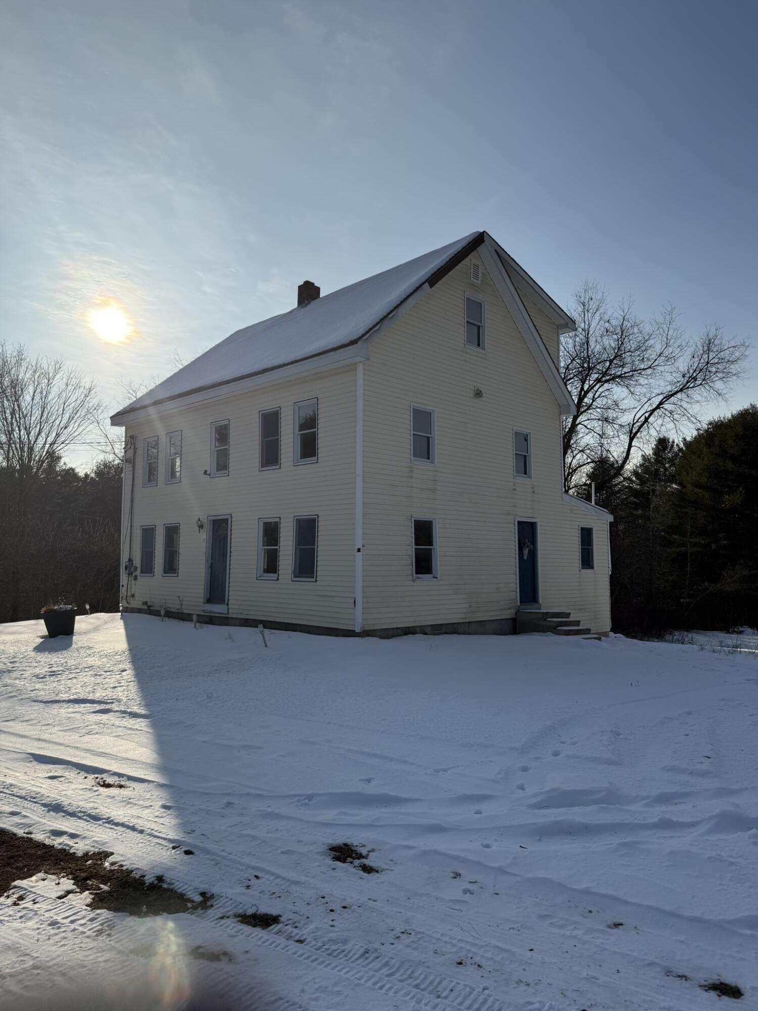 17 Walker Road Mechanic Falls ME 04256