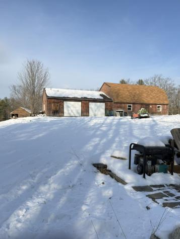 17 Walker Road Mechanic Falls ME 04256