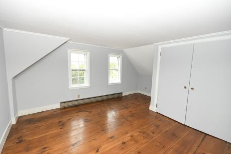 152 Raymond Hill Road Raymond ME 04071