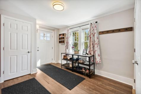 457 E Main Street Yarmouth ME 04096